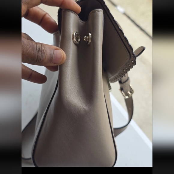 Michael Kors Ava Scalloped Satchel Shoulder Bag Brige Leather Gold Hardware - Picture 12 of 15